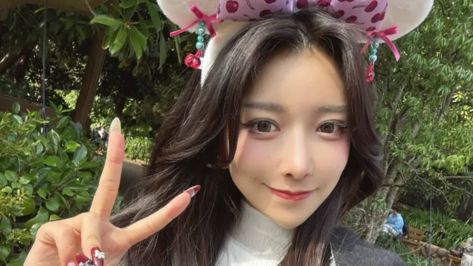 ゆいぴす 元の顔は本当？整形やボトックスの噂と昔の写真を徹底検証